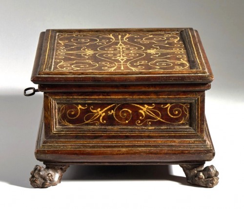 Coffre Renaissance, Toscane XVIe siècle siècle - Objets de Vitrine Style Renaissance